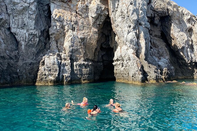 2-Hour the Beauties of Rhodes Island Private Guided Boat Tour - Anthony Quinn Bay: scenery with a movie connection