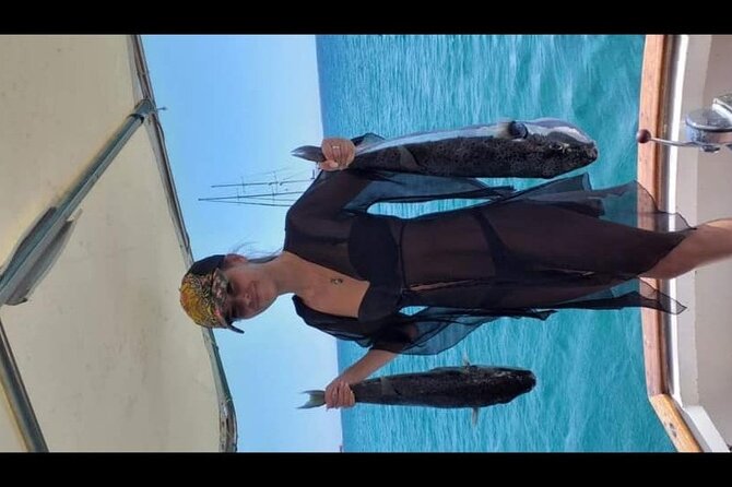 Captain Manolis Fishing with barbecue on the boat - Barbecue on the water: what you eat and why it matters