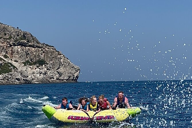 Crazy Sofa 15-Minutes Riding in Traganou Beach - The Crew (Including Alby): Friendly, Hands-On, and Quick With Help