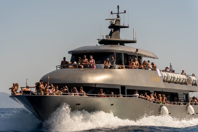 Cruise to Symi island & St George bay + Transfer & Greek Lunch - The onboard bar and drinks: included value vs what costs extra