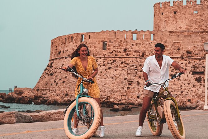 E-Bike Photo Stop Tour - The E-Bike Setup: Easy to Ride, Built for Real Streets