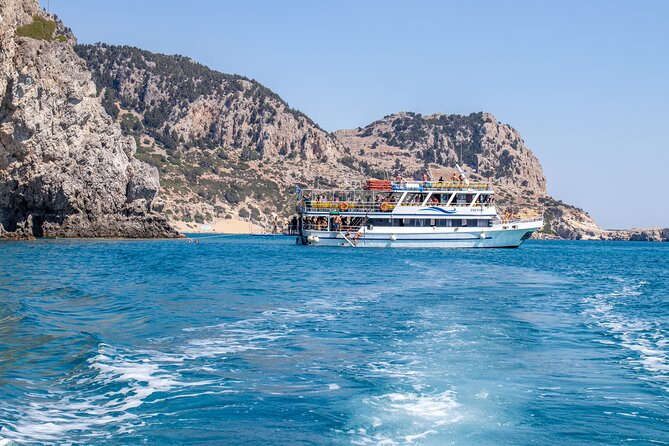 East Coast Bay to Bay Full-Day Boat Trip with Transfers - Aegean Day on the Water: How the 7:30 a.m. Start Plays Out