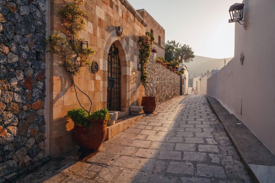 From Rhodes City: Evening Bus Trip To Lindos - Should you book this Rhodes City to Lindos evening bus trip?