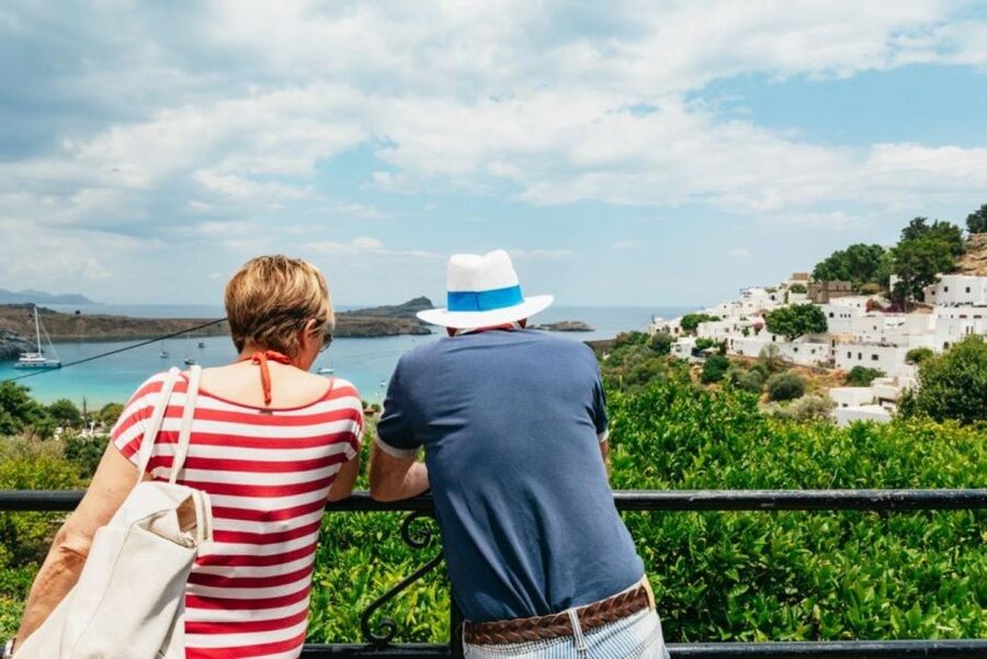 From Rhodes: Lindos Round-Trip Bus Transfer with Free Time - Climbing the Acropolis of Lindos: when the entrance fee matters