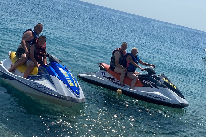 JET-SKI adrenaline rush - Instruction and gear: safety without the lecture