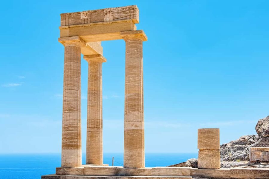 Lindos Acropolis: 3D Representation & Audio Self-Guided Tour - How the app tour is structured (20 audio stops, 15 models, 8 videos)