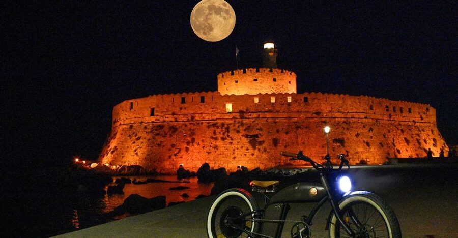 Night Rhodes: old town Gastro e-bike tour with drink & meze - E-bike practicalities: comfort, safety, and cobbled-street reality