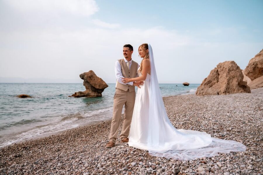 Private Vacation Photoshoot with Photographer in Rhodes - The Photo Delivery: Online Gallery in 4–5 Working Days