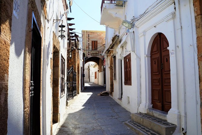 RHODES BEST TOUR FOR SOPHISTICATED TRAVELERS - 15 People/6:30h - Kolimbia pottery demo: watch Rhône-style ceramics come to life