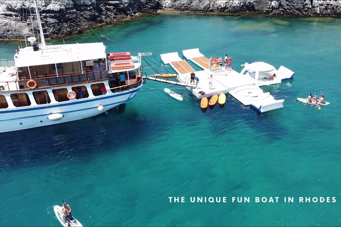 Rhodes Cruise - Fun in the Sun - Meeting at El GreCo entertainment Cruises: simple and central