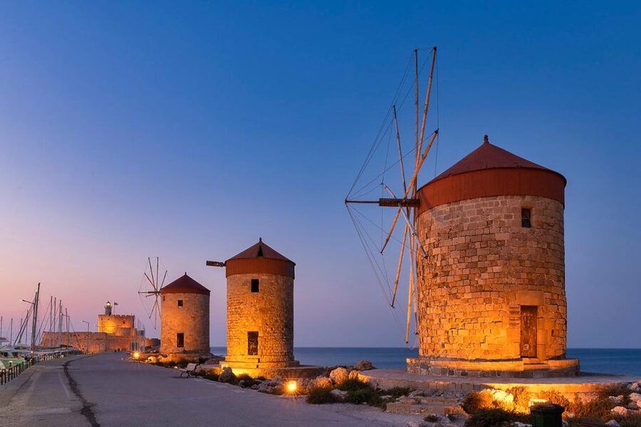 Rhodes: Guided Rhodes City By Night with Live Music & Dinner - Price and Value: When $412 per Group Makes Sense