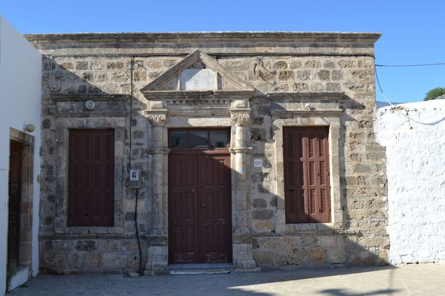 Rhodes: Lindos & Butterfly Valley Guided Tour - Driving between towns: scenic viewpoints and the story along the way