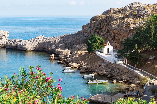 Rhodes Must-See Highlights – Private 6-Hrs Tour (Up to 11 Guests) - Pickup timing and the minibus comfort you’ll notice fast