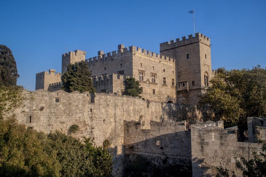 Rhodes: Old Town Walking Tour with Guide - Grand Master Palace area: the big center, explained clearly