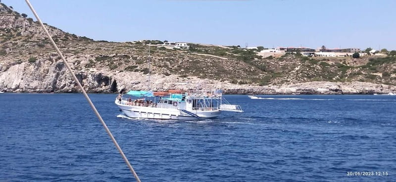 Rhodes: Pleasure Cruise for Swimming and Snorkeling - Mandraki-to-Bays Route: Why This Cruise Feels Easy