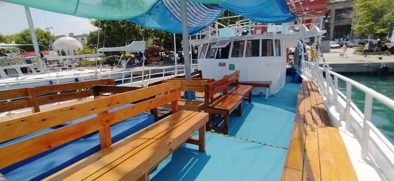 Rhodes: Pleasure Cruise for Swimming and Snorkeling - Getting Ready at Mandraki Marina (and How Not to Miss It)