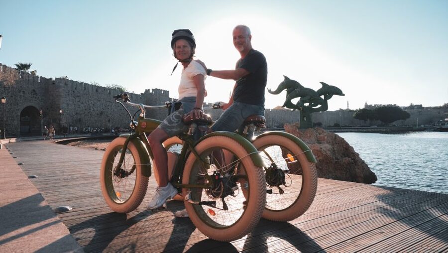 Rhodes: Retro eBike Highlights Tour w/ Personal Photographer - How the photographer actually changes your memories