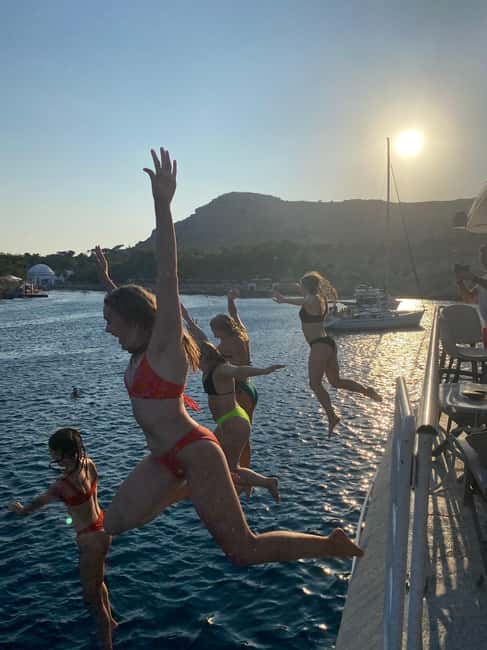 Rhodes: Sunset Cruise w/ Gourmet Buffet, Drinks & Live Music - Open Bar Details: What You’ll Actually Be Drinking