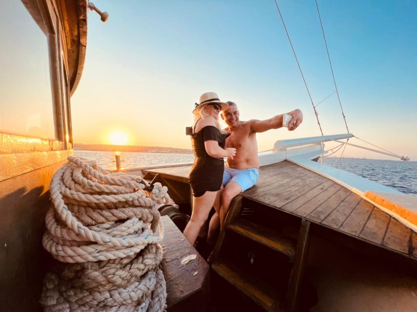 Rhodes: Sunset Cruise with Unlimited Aperol, Beer, and Wine - Unlimited Aperol Spritz, beer, wine, and soft drinks: the bar rhythm