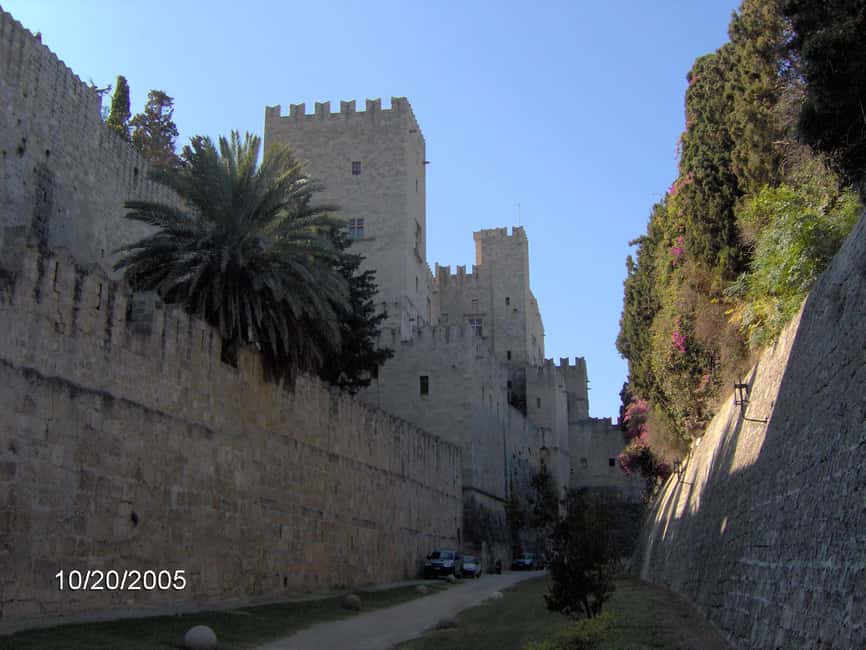 Rhodes Town: Private Walking Tour with a Licensed Guide - City Walls, Towers, and Bastions: What You’re Really Looking At