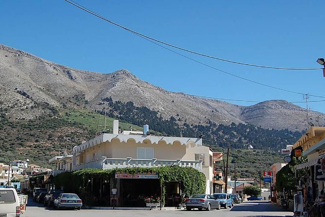 RHODES WINE TOUR - Private Half Day tour - 4 pax - The winery tastings: what to expect from the two-producer approach