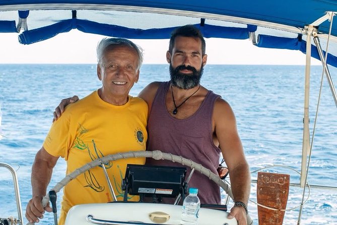 Single day Sail boat cruise with swimming, snorkeling, drinks and lunch - Lunch on the water: what to expect from the meal