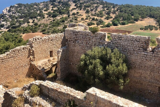 Small group hiking between the beach and Kritinia Castle - Price value: what $47.66 buys in an active half-day