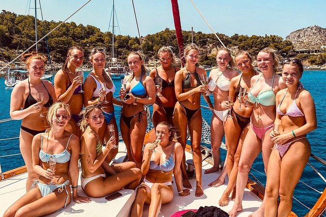 Sunset Cruise in Rhodes with unlimited drinks & snacks - Onboard Vibe: Music, Space, and a Host Who Keeps It Smooth