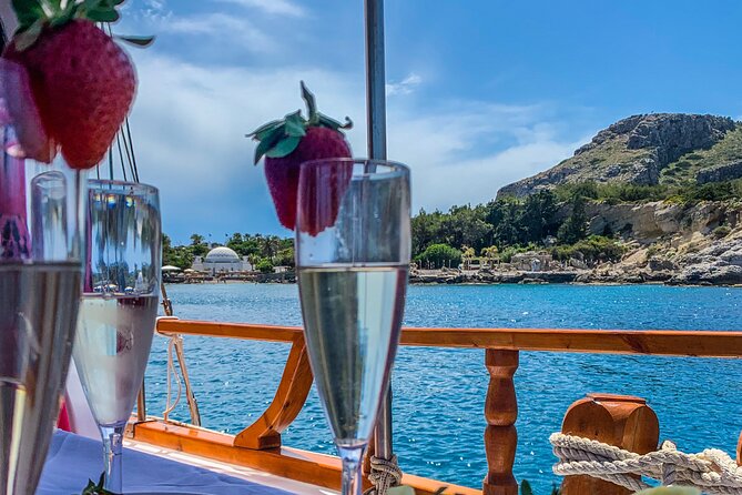 Sunset Cruise in Rhodes with unlimited drinks & snacks - Practical Tips for a Smoother Sunset Evening