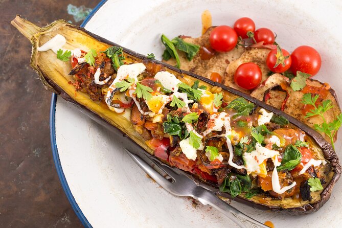 Vine & Dine Tale: 11-Plate Lunch, Wine Discovery, Cooking Mastery - Cooking class: the chef’s lesson and why it’s worth your time