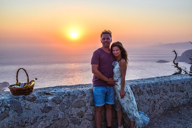 Wine Tasting and Romantic sunset in Monolithos - What the reviews strongly point to (and why it matters)